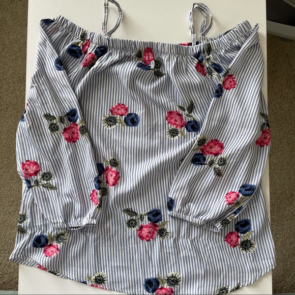 Top - Picture 2 of 4